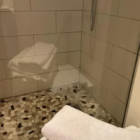 Apartment Place Center